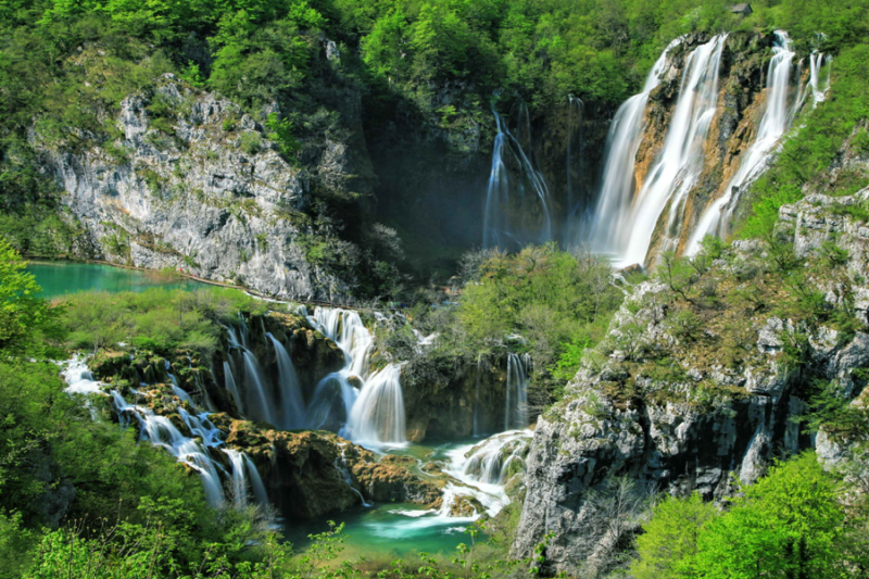 Taman Nasional Danau Plitvice: Keajaiban Alam di Kroasia