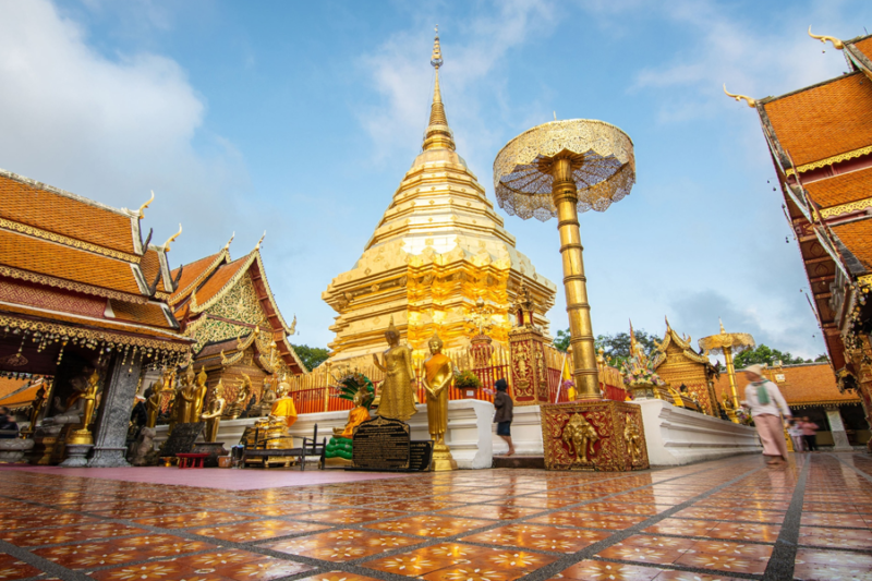 Wat Phra That Doi Suthep: Permata di Atas Awan Chiang Mai